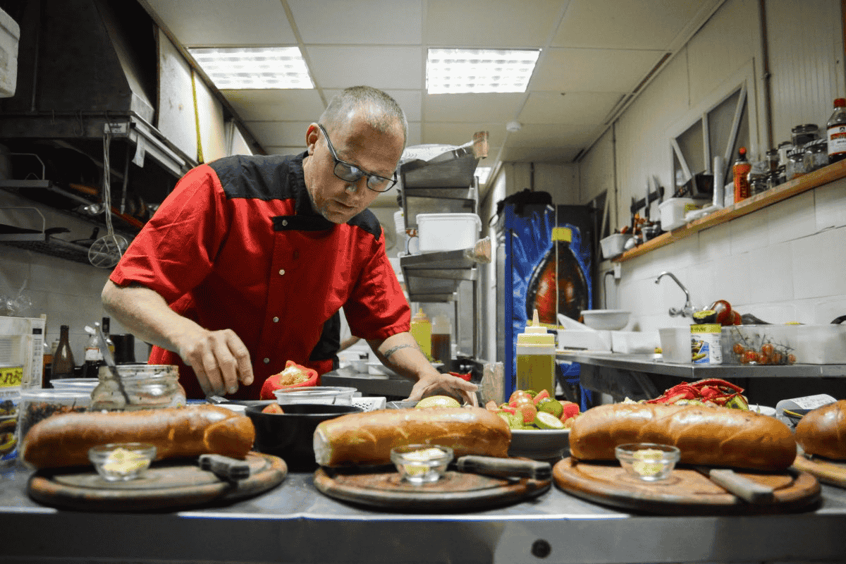 WELCOME TO RESTAURANT!